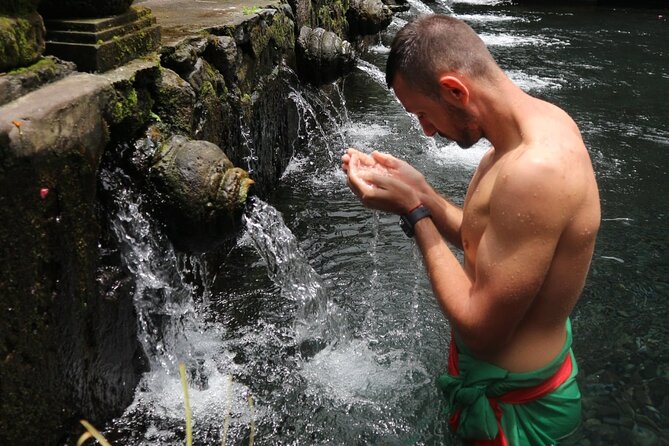 Bali Private tour - Tirta Empul: allow the full two hours
