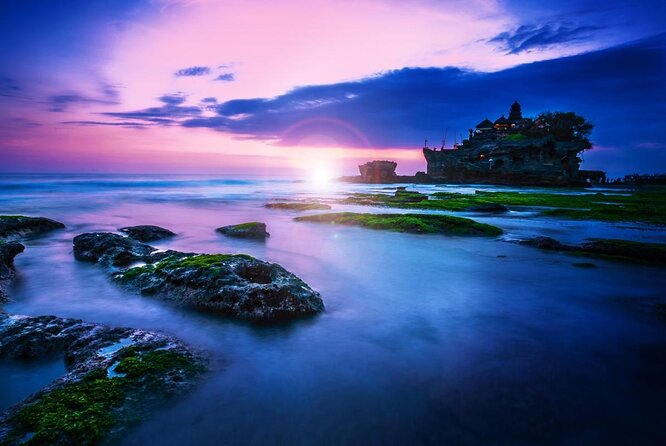 Bali Private Tour: Ulun danu Temple, Iconic Handara Gate & Tanah lot sunset. - Key points to know before booking