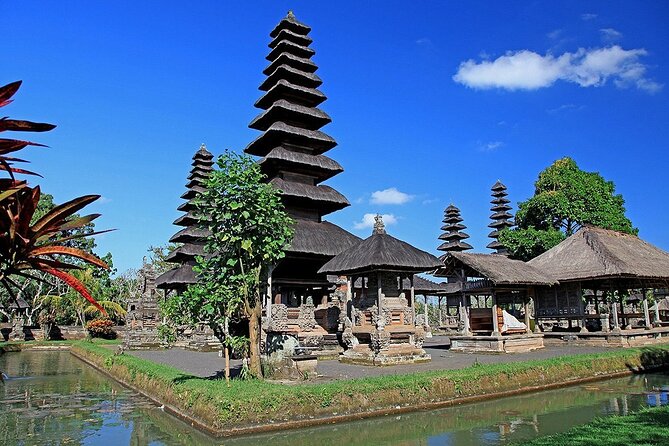 Bali Private Tour: Ulun danu Temple, Iconic Handara Gate & Tanah lot sunset. - Tanah Lot at sunset
