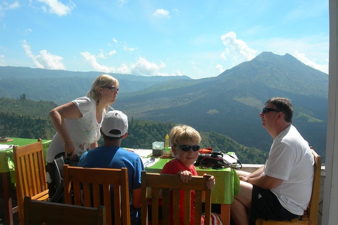 Bali Rocky cycling tour - Lunch after the ride