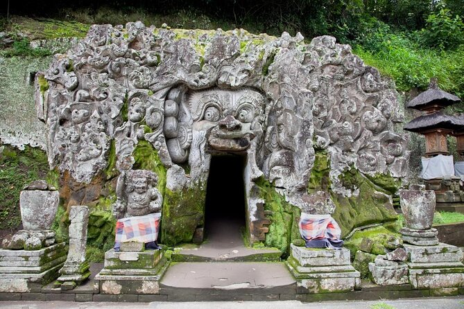 Bali Shaman,Palm Reading,& Spiritual - Key points to know before booking