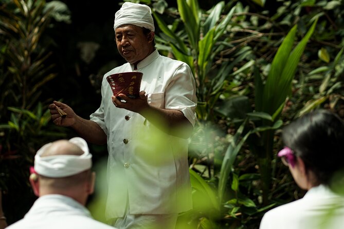 Bali Spiritual: Blessing Ceremony, Pristine Nature and Transfer - Preparing for the purification ceremony