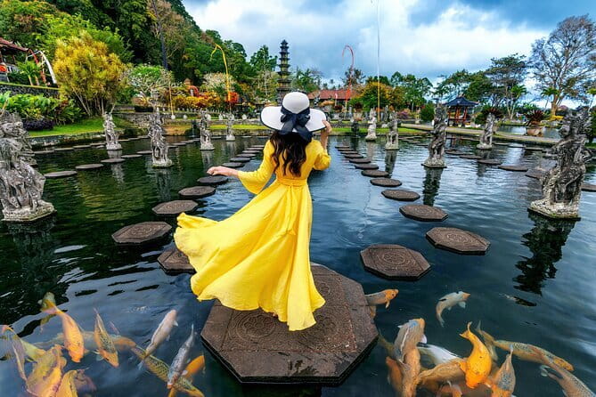Bali Spiritual Shamanic-Palm Reading, Temple Healing Tour - The value of a private six to eight hour day