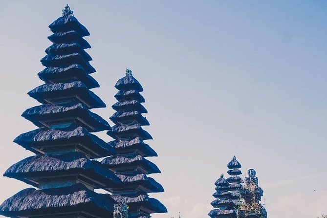 Bali Sunset: Uluwatu Temple - Kecak Dance- Jimbaran Bay - The driver, vehicle, and private format