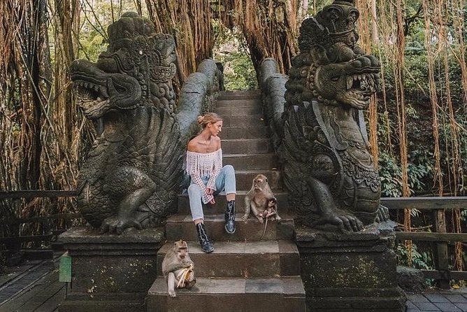Bali Sunset: Uluwatu Temple - Kecak Dance- Jimbaran Bay - The Kecak dance at Pantai Melasti Ungasan