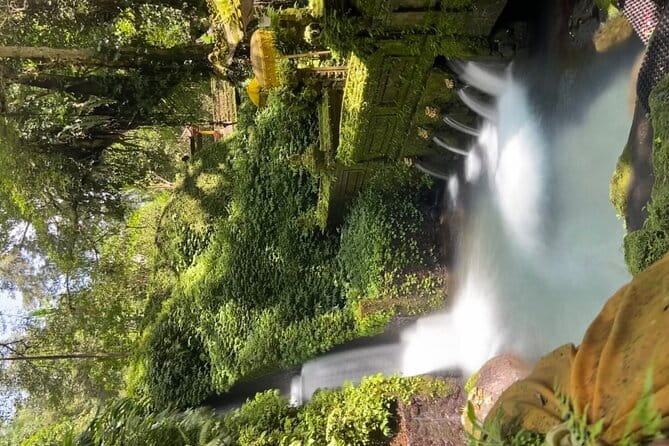 Bali Tour Driver - Tohpati Village and batik work
