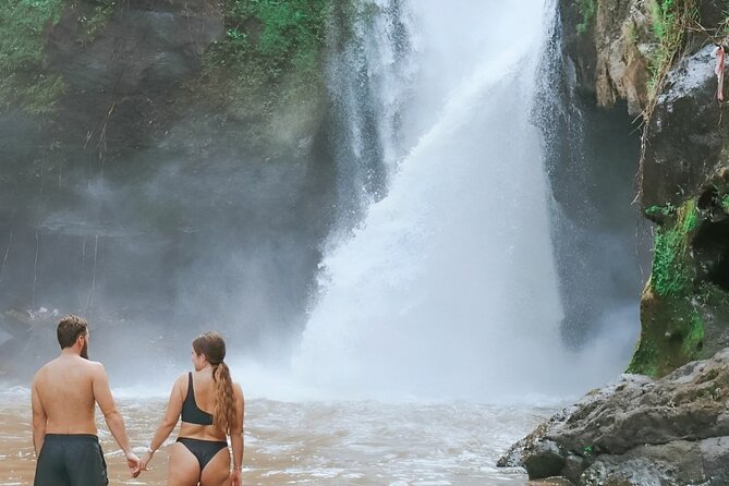 Bali Tour : Tegenungan - Tukad Cepung - Kanto Lampo - Tibumana Waterfall - Who will enjoy this day most