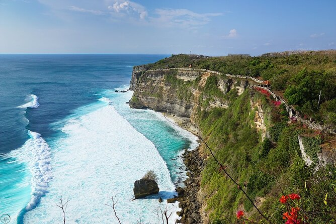 Bali: Uluwatu Kecak Dance Show, Bali Temple, and Lobster Dinner - How the transportation affects your evening