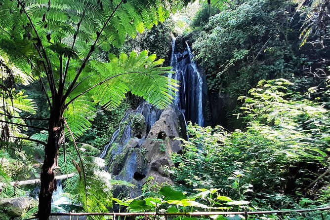 Bali Waterfall in One Day Tours, Hidden Waterfall - All Inclusive - Kanto Lampo: black rock and easy photo appeal