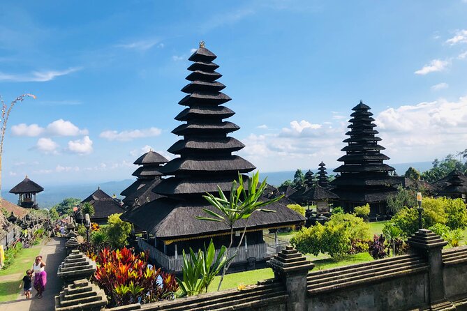 Bali Waterfalls and Temples Tour - Goa Raja Waterfall and the effort involved