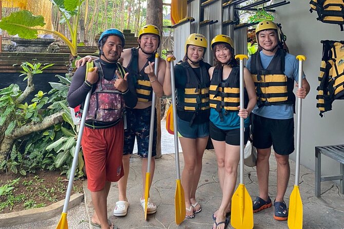 Bali White Water Rafting Yellow Garden - Starting with a drink and a proper safety briefing