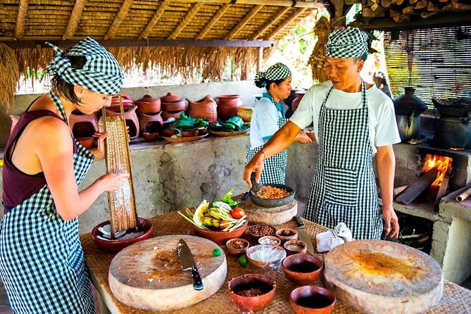 Balinese Cooking Class & Tanah Lot Temple Visit - Private & All-Inclusive - Meeting Tanah Lot and Its Sea Views