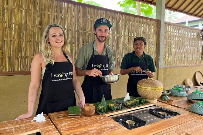Balinese Cooking Class with Traditional Market Tour - Key points at a glance