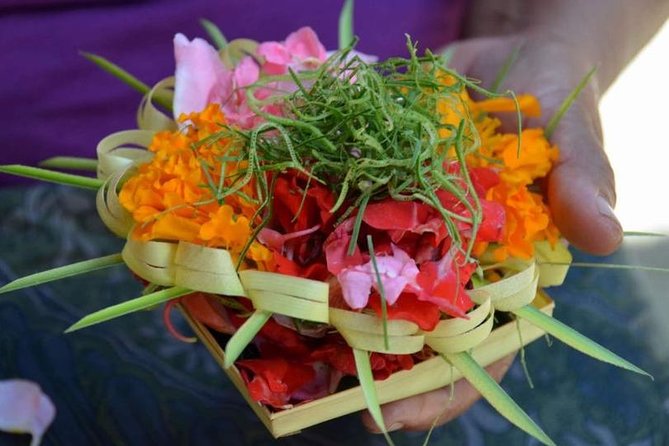 Balinese Cooking class with traditional morning market visit - What you may cook and what you take home