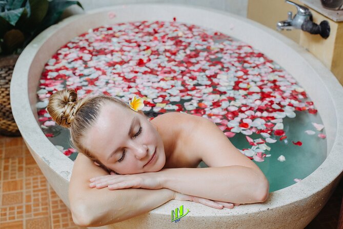 Balinese Traditional Massage and SPA Treatment 2 hours including pick up hotel - The Balinese massage is relaxing, not necessarily deep tissue