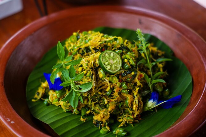 Balinese Vegan Cooking Class with Fresh Harvesting & Garden Tour - Small groups, solo bookings, and family appeal