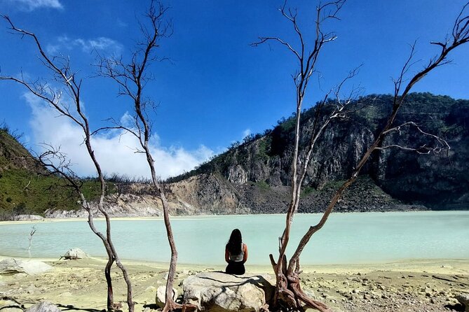 Bandung Tour All In, White Crater, Volcano Mountain, Hot Spring - Kawah Putih, Bandung’s strange blue-white crater