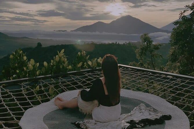 Batur 4WD Jeep Sunrise and Kintamani Cafe Hopping - Reaching Mount Batur before sunrise
