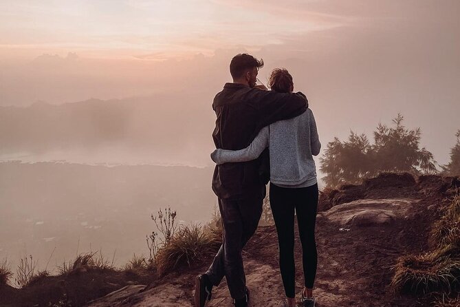 Batur Hike : Mount batur Sunrise Hike & Natural Hotspring - The descent at 8 a.m. tests your legs differently