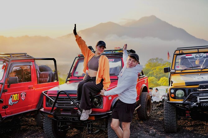 Batur Jeep Explore with Photographer - A photographer who does more than press a button