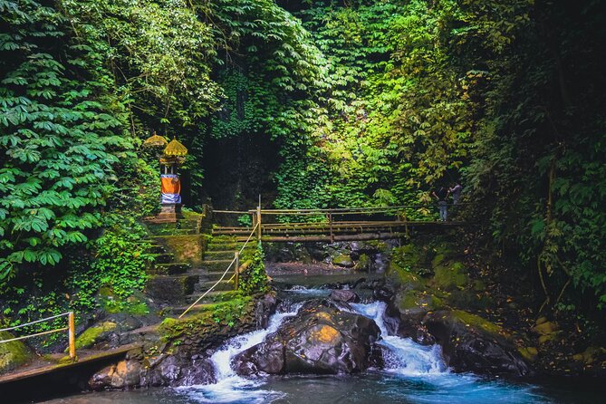 Bedugul and Singaraja Tour - Mount Batukaru, Munduk, and the twin lakes