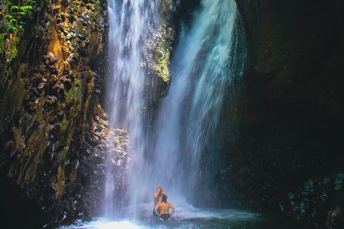 Bedugul and Singaraja Tour - The rainforest walk to Git Git Waterfall