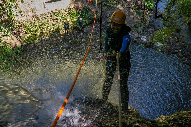 Beginner Canyoning trip in bali "Banyuwana canyon" - Hiking to the canyon entrance