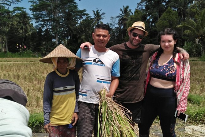 Benoa Cruise Port: Private Bali Day Tour with Local Guide - Kanto Lampo Waterfall and the practical side of a photo stop