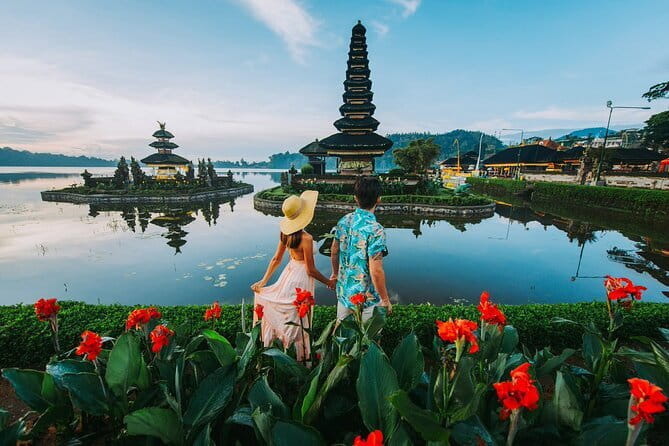 Best Day Tour - #3 World Cleanest Traditional Village - Tirta Empul brings sacred water into the day