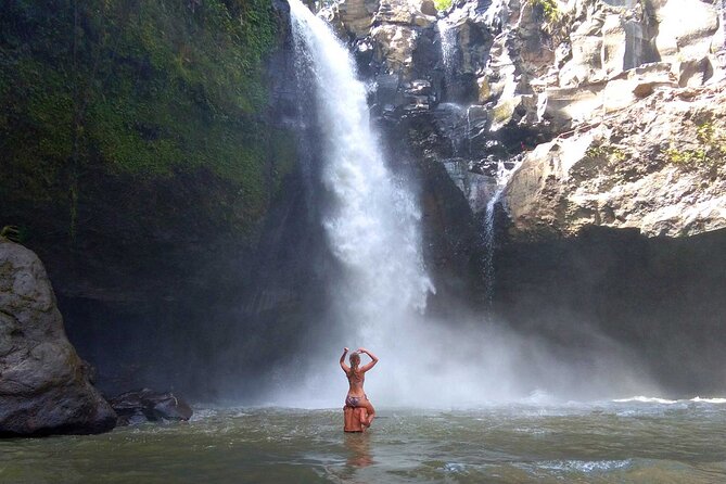 Best of Bali : Bali Temples , Rice Terrace and Waterfall Tour - Tegenungan Waterfall: Bali’s energetic first stop