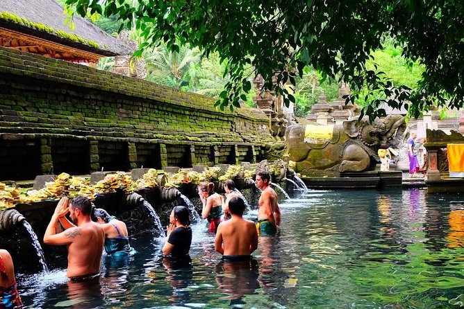 Best of Bali Jungle Swing with Ubud Sightseeing Tour - Tegenungan Waterfall: the day’s chance to cool off