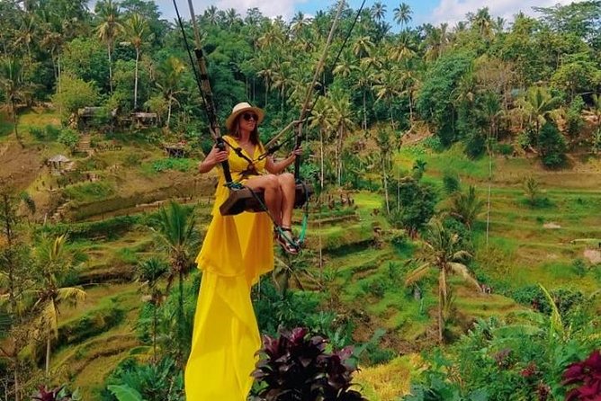 Best of Bali Jungle Swing with Ubud Sightseeing Tour - Sacred Monkey Forest: temples, trees, and cheeky macaques