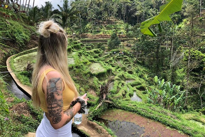 Best of Ubud Private Day Tour with All Inclusive - Sacred Monkey Forest Sanctuary: temples among macaques