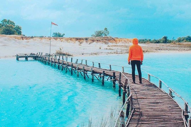 Bintan Sand Dunes and Blue Lakes Half-Day Tour with Lunch - Temple, souvenirs, and the less essential stops