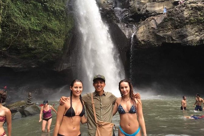 Blue Lagoon Snorkeling and Lunch with Visit Tegenungn Waterfall in Ubud - Tanjung Jepun gives you a second reef setting
