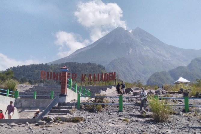 Borobudur(climb up), Merapi Volcano and Prambanan Temple Tour - Why the private vehicle matters