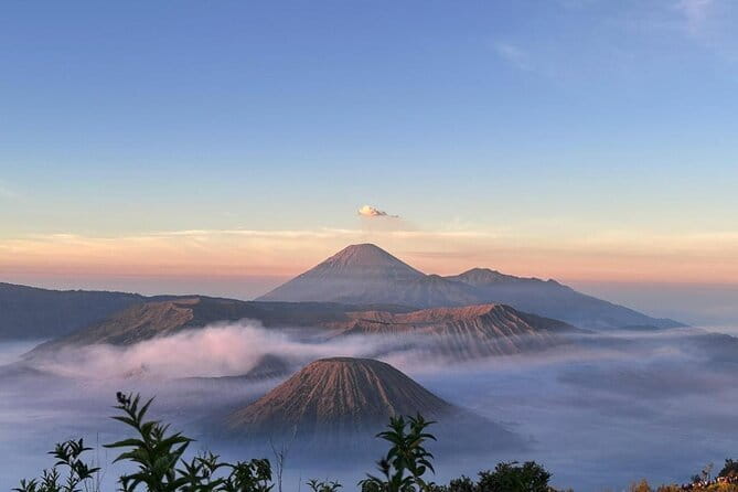 Borobudur (Climb Up), Sultan Palace - Tamansari, Prambanan Tour - Food, weather, and the practical side of the day