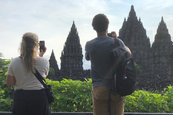 Borobudur Full Climb Up And Prambanan All Inclusive Private Tour - What the 10-hour schedule feels like