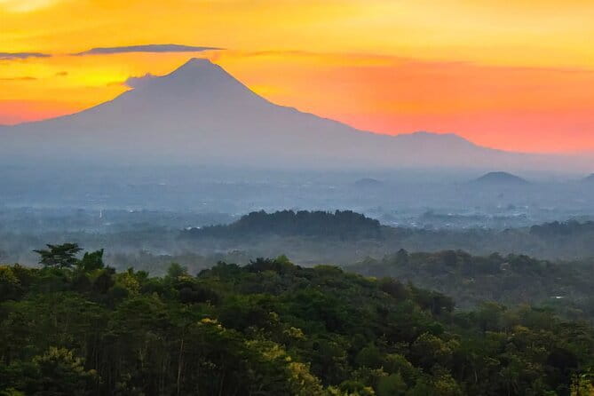 Borobudur, Prambanan, Bromo, & Ijen (Private car) - Who should book this four-day journey