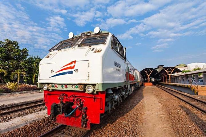 Borobudur & Prambanan in Yogyakarta, train to Malang, hike Bromo & Ijen // 4D3N - Why this four-day route works