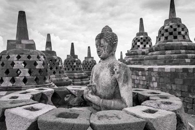 Borobudur & Prambanan in Yogyakarta, train to Malang, hike Bromo & Ijen // 4D3N - Borobudur and Prambanan before breakfast crowds