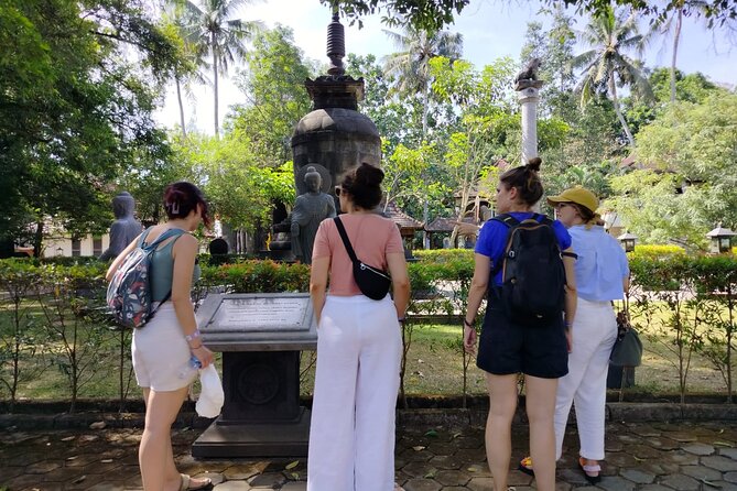 Borobudur Prambanan Sharing Tour - What sharing means for your day