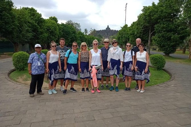 Borobudur Private Excursion From Semarang (Upper level access) - The Semarang to Borobudur drive