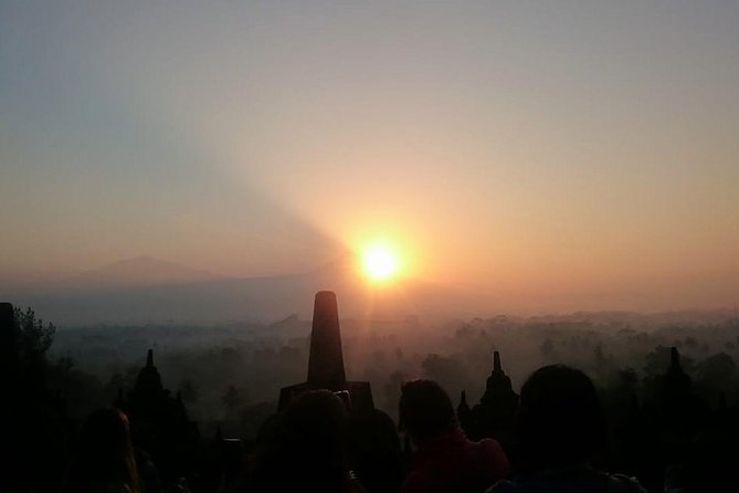 Borobudur Sunrise and Temples Tour from Yogyakarta - Why This Private Day Tour Works in Yogyakarta