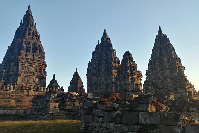 Borobudur Sunrise, Merapi Volcano, And Prambanan Shared Tour - The pre-dawn start and the road to Borobudur