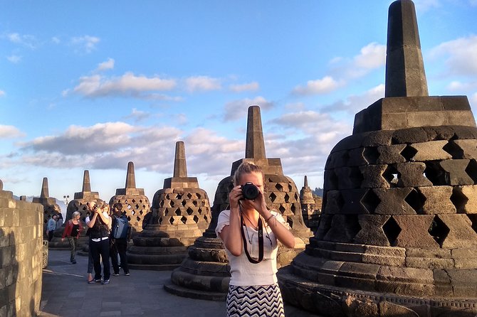 Borobudur Temple Climb To The Top & Prambanan Temple - 1 day tour - The private driver-guide makes the difference