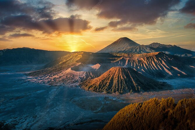 Bromo Volcano and ijen Crater from yogyakarta(3 days) - Why this Java route makes sense