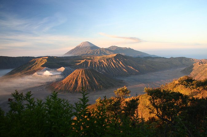 Bromo Volcano and ijen Crater from yogyakarta(3 days) - Day three: the midnight climb to Ijen Crater