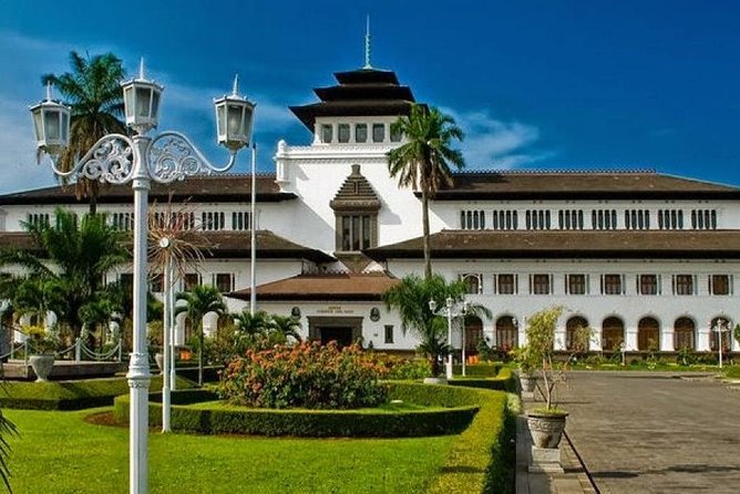DAY TRIP TO BANDUNG CITY From Jakarta - Key points at a glance