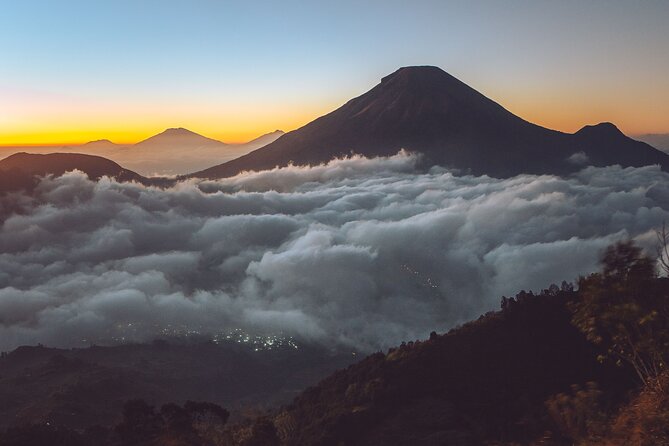 Dieng Plateau with Sikunir Sunrise Full-Day Tour - Arjuna Temple Complex and seventh-century history